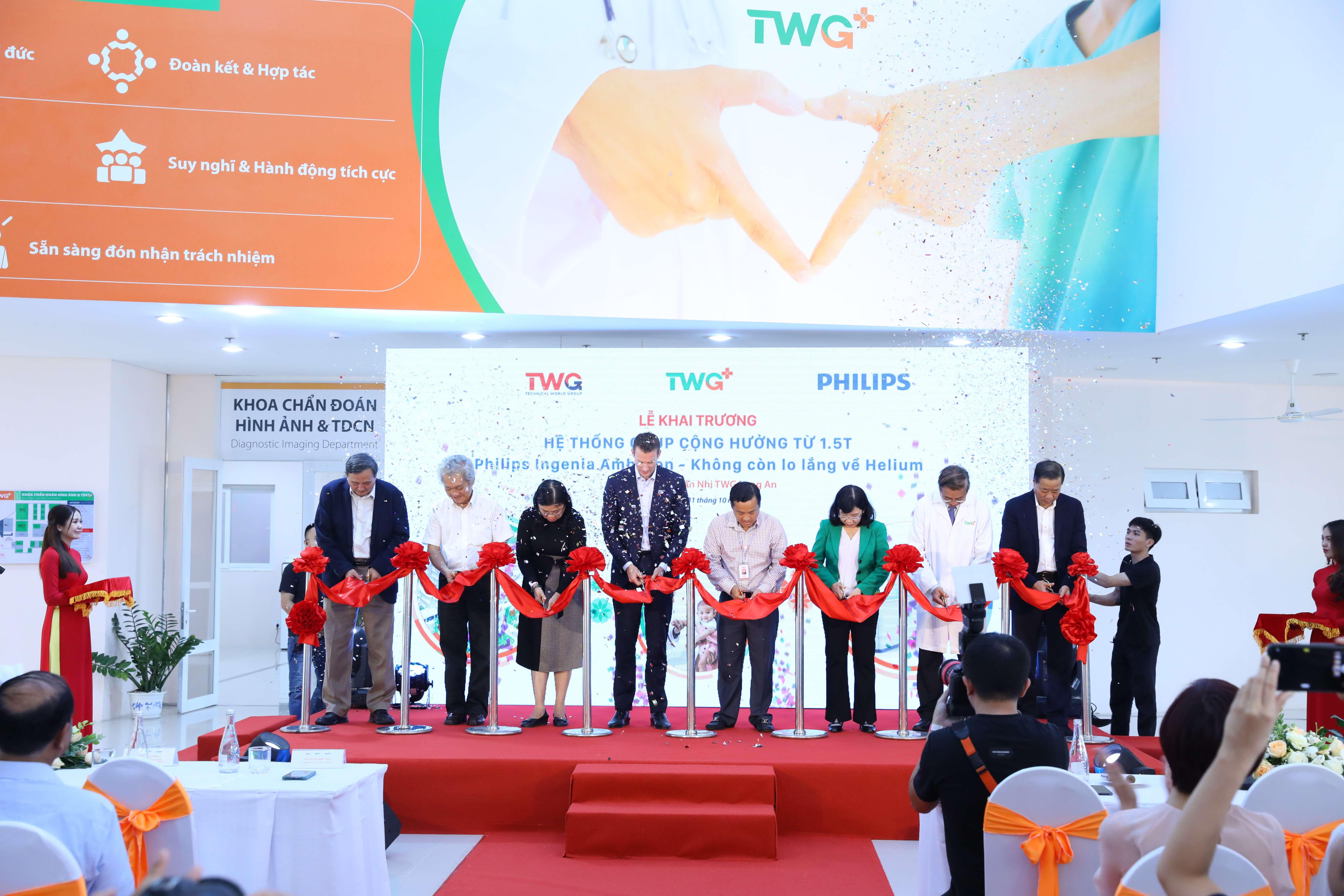 Bệnh viện Sản nhi TWG Long An khai trương hệ thống cộng hưởng từ 1.5T Philips Ingenia Ambition đầu tiên tại Việt Nam